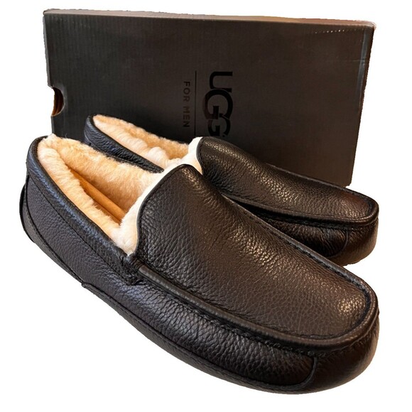 UGG Pure Ascot Mens Pebble Black Leather Sheepskin Slipper Size 8 US New in Box main image 7